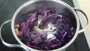 GERMAN RED CABBAGE RECIPE